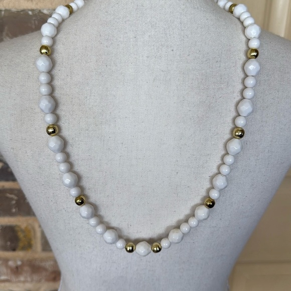 Vintage White Gold Faceted Bead Necklace Matching Bead Button Style Earrings Set - Picture 5 of 11